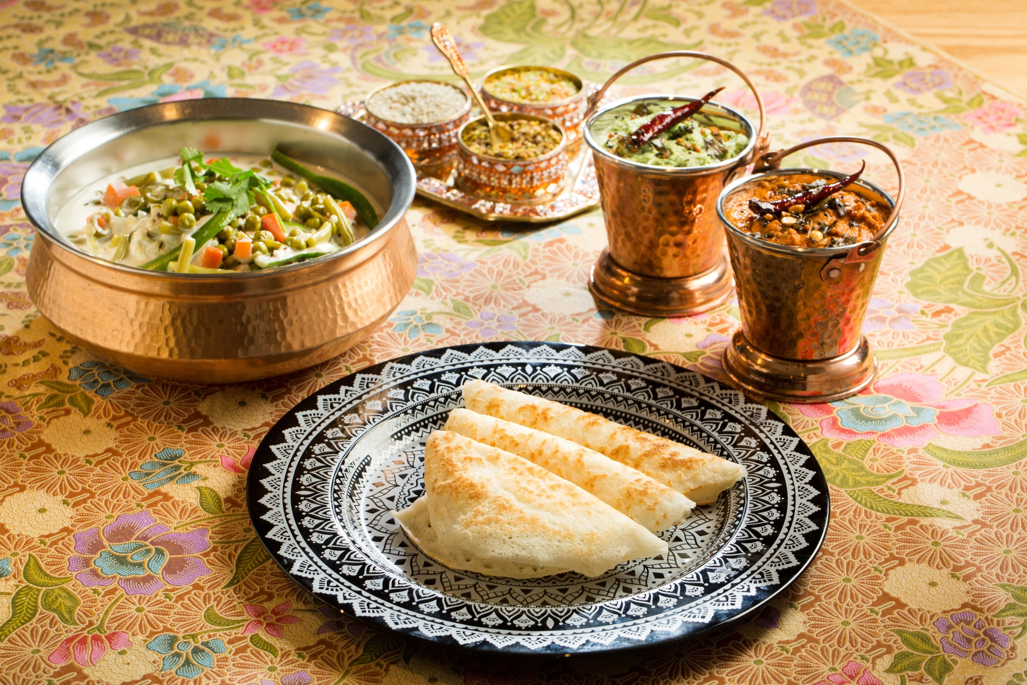 凱菲屋天竺饗宴：印度椰香煎餅與燉綜合蔬菜-min