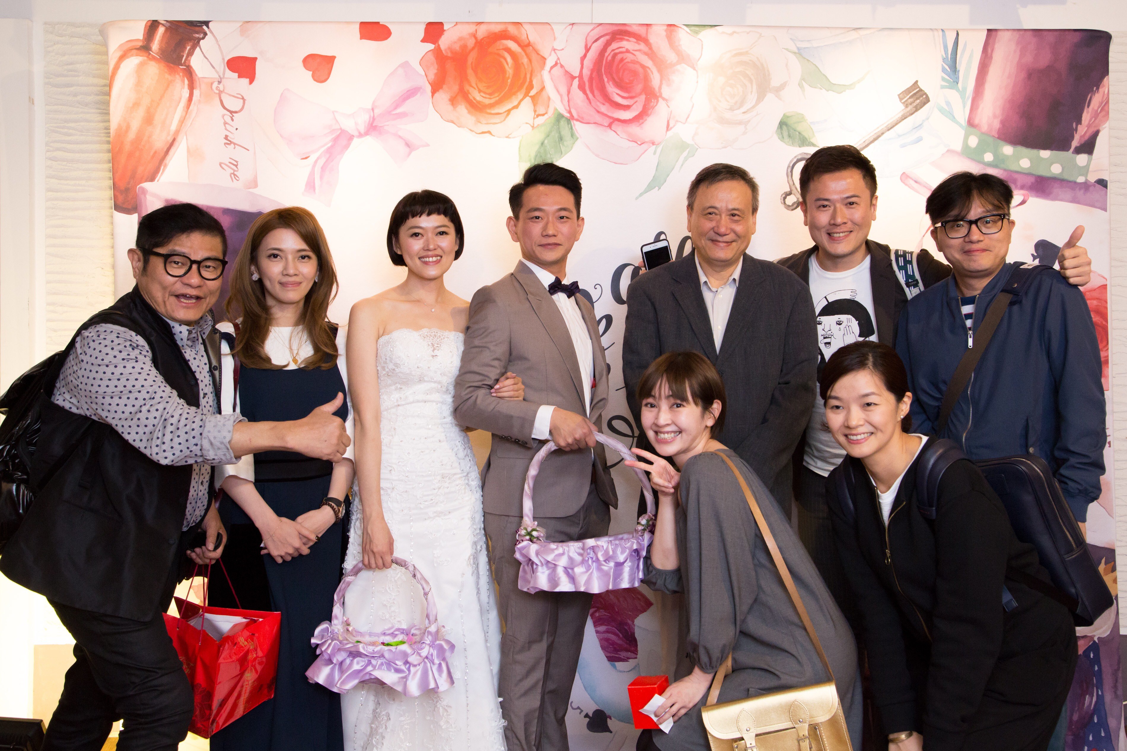 陳家逵與同為劇場演員的周羿汎辦婚宴，圈內好友齊聚。