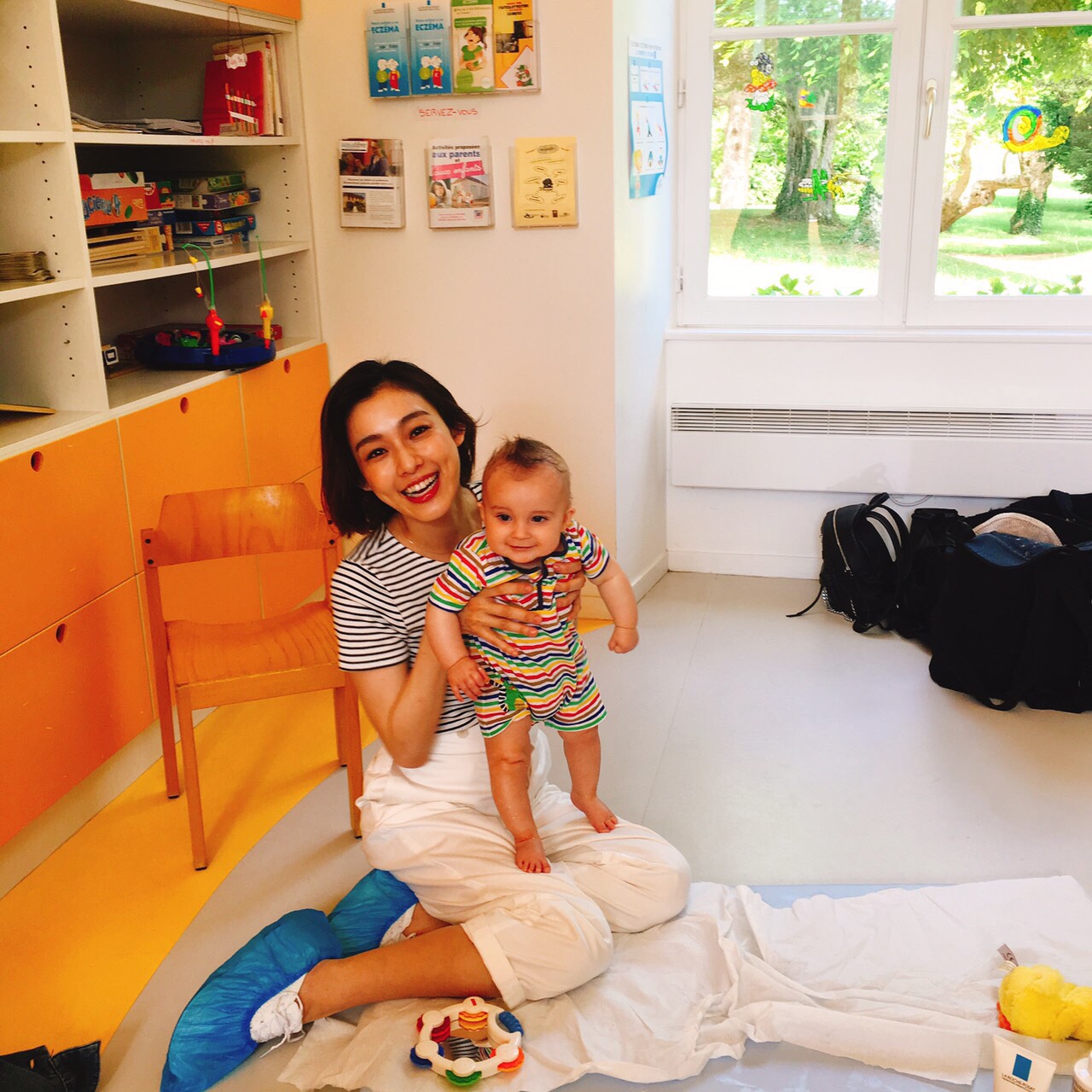 范范現場演練愛膚寶寶訓練課程與10個月大寶寶互動.JPG