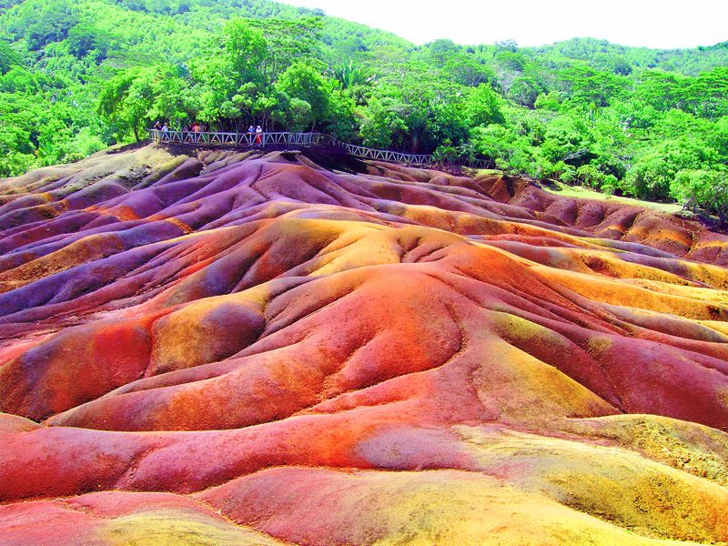 Seven-Colored-Earth-of-Chamarel-Mauritius-c