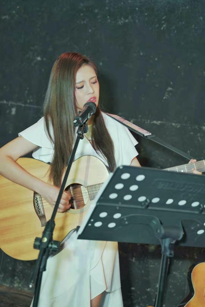 夏宇童首唱新歌〈不安〉。（五熊國際提供）