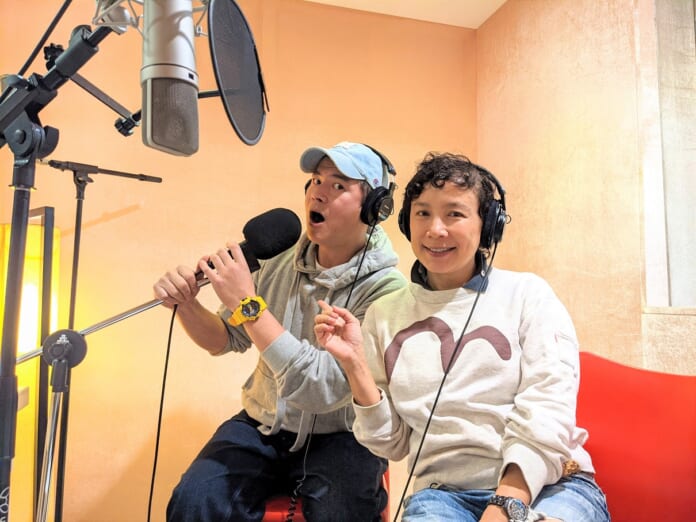 謝麗金（右）與馬國賢首度合作主持播客節目。（艾迪昇傳播提供）