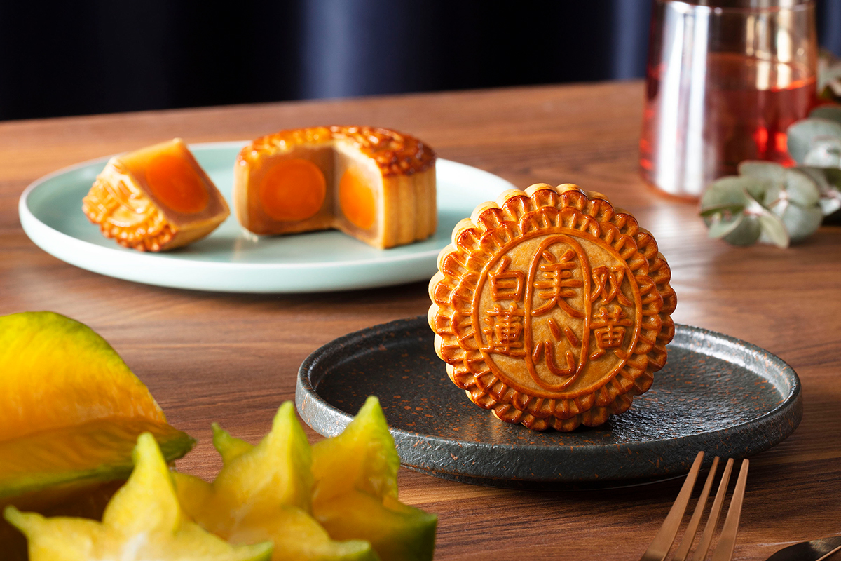 香港熱銷第一傳統月餅「美心雙黃白蓮蓉月餅」（4入）1640元。(美心食品提供）