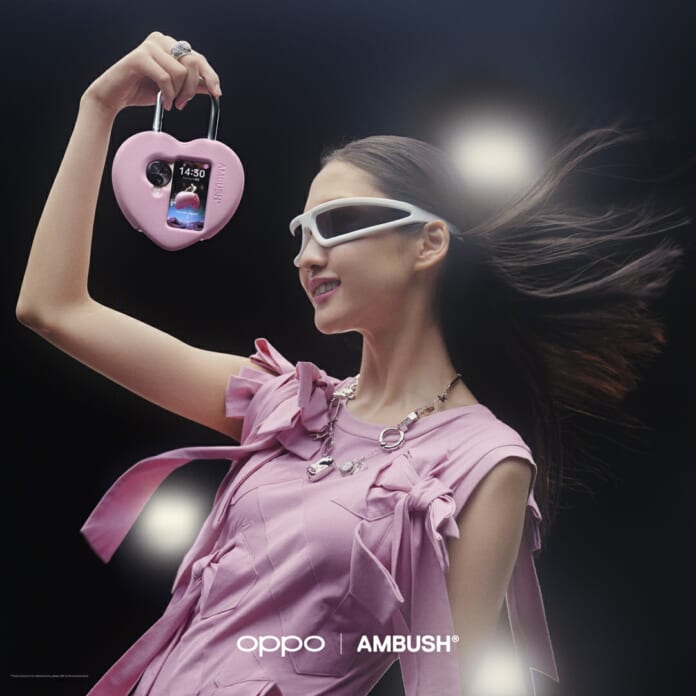 「OPPO x Ambush摺疊手機殼」以Ambush經典的心形標誌為特色，融合精巧的摺疊型態與潮流風格。（OPPO提供）
